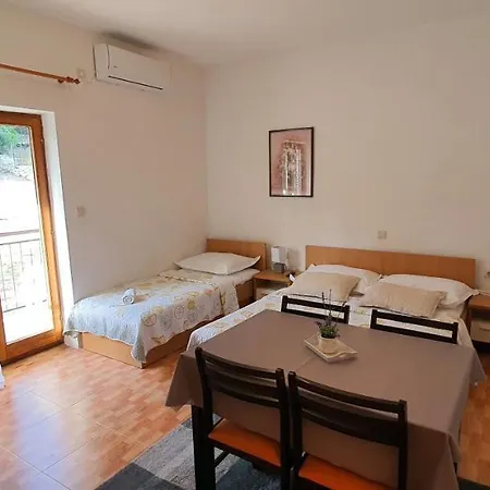 Apartman Meri 2 아파트 드레베니크